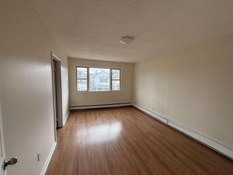 37 East 49th Street Bayonne NJ 07002