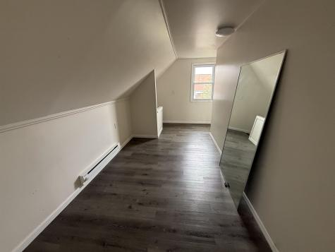 37 East 49th Street Bayonne NJ 07002