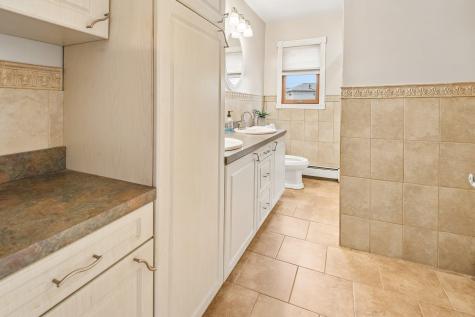 19 Acorn Road Secaucus NJ 07094