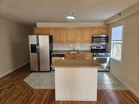 412 12th Street Union City NJ 07087