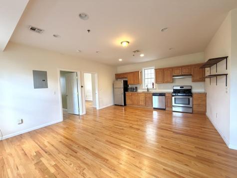 687 Avenue A Bayonne NJ 07002