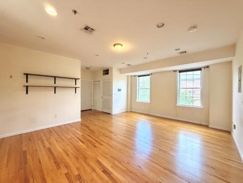687 Avenue A Bayonne NJ 07002