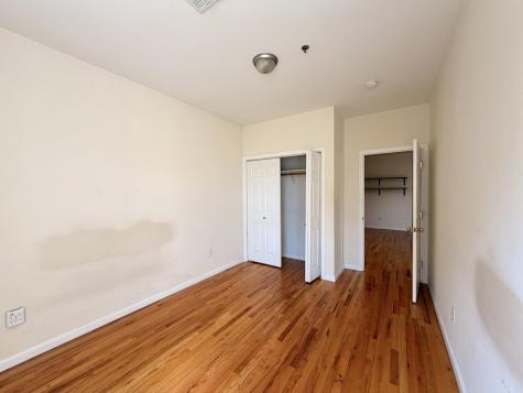 687 Avenue A Bayonne NJ 07002