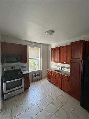 120 Dekalb Avenue Jersey City NJ 07306