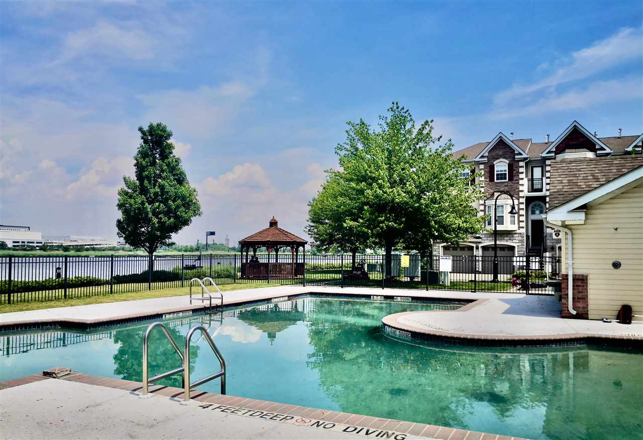 64 Mallard Place Secaucus NJ 07094