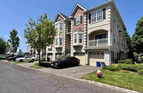 64 Mallard Place Secaucus NJ 07094