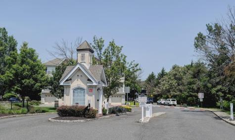 64 Mallard Place Secaucus NJ 07094