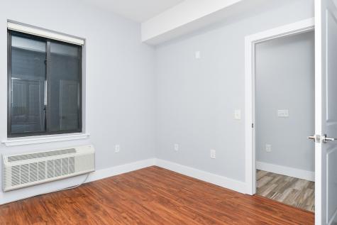 424 Whiton Street Jersey City NJ 07304