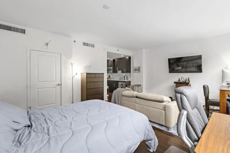 1100 Maxwell Lane Hoboken NJ 07030