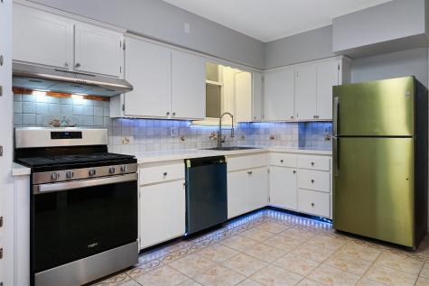 304 24th Street Union City NJ 07087-4503