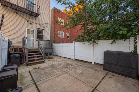 2604 New York Avenue Union City NJ 07087