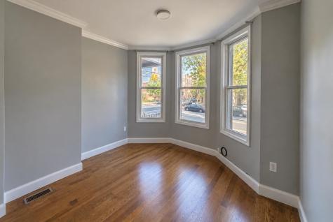 2604 New York Avenue Union City NJ 07087