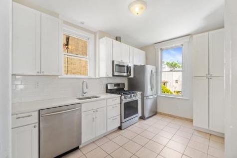 114 Shippen Street Weehawken NJ 07086