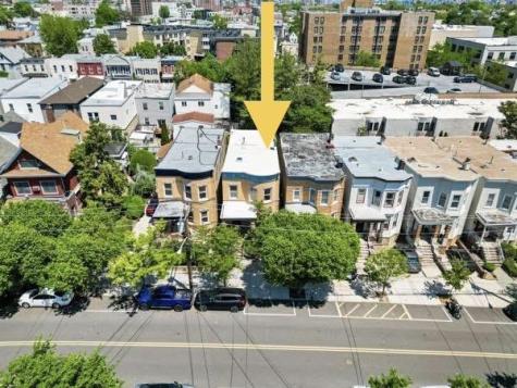 114 Shippen Street Weehawken NJ 07086