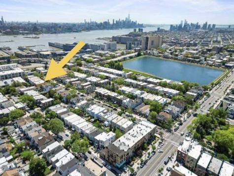 114 Shippen Street Weehawken NJ 07086