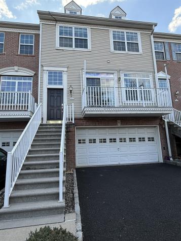 15 Hudson Court Jersey City NJ 07305