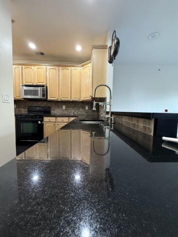 15 Hudson Court Jersey City NJ 07305