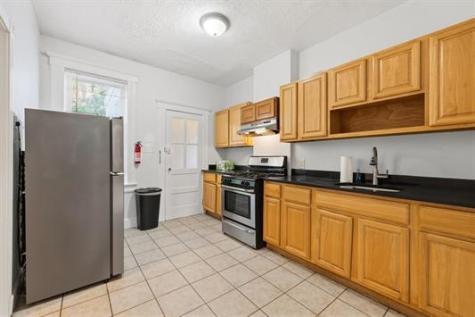 342 Avenue E Bayonne NJ 07002