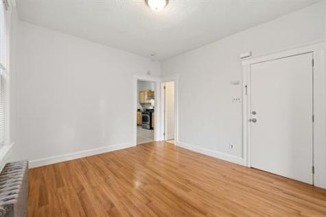 342 Avenue E Bayonne NJ 07002