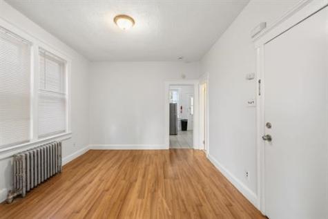342 Avenue E Bayonne NJ 07002