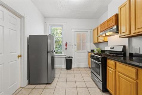 342 Avenue E Bayonne NJ 07002