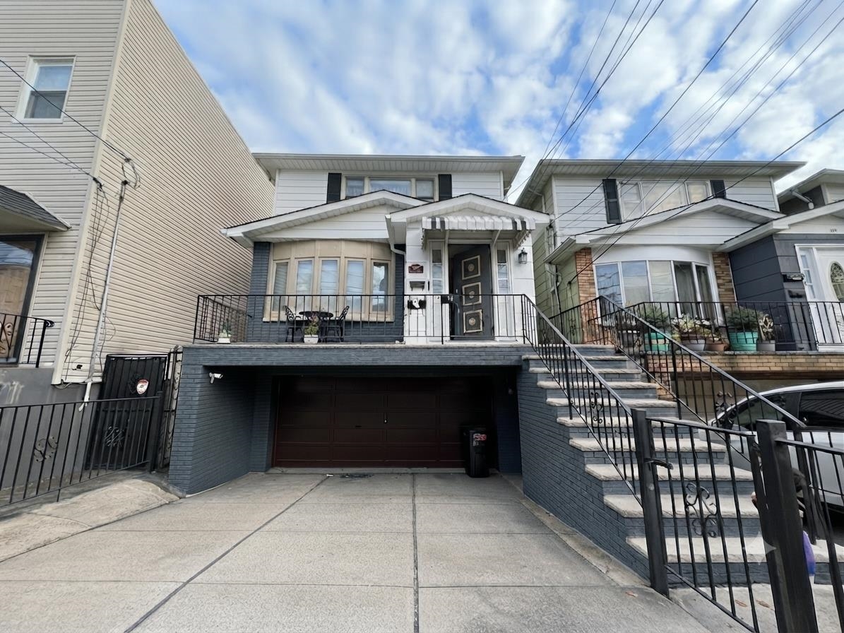 100 Hancock Avenue Jersey City NJ 07307