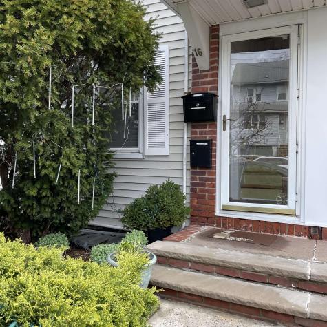 16 Kelly Parkway Bayonne NJ 07002
