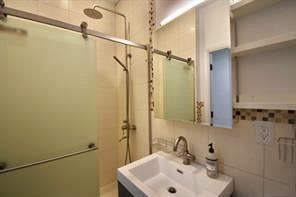 228 Maple Street Weehawken NJ 07086
