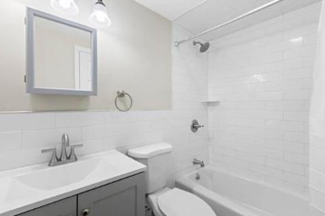 5 Oak Street Weehawken NJ 07086