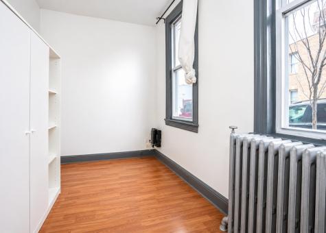 814 28th Street Union City NJ 07087