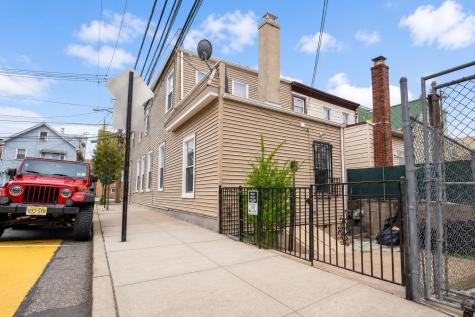 814 28th Street Union City NJ 07087