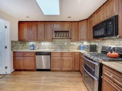14 Chopin Court Jersey City NJ 07302