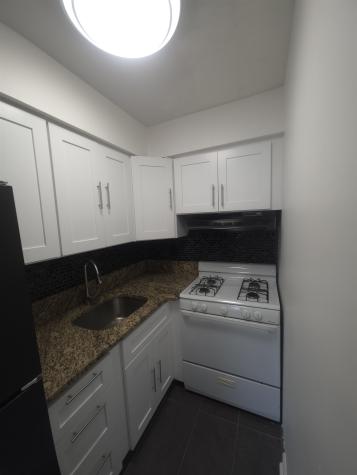 4325 Meadowview Avenue North Bergen NJ 07047