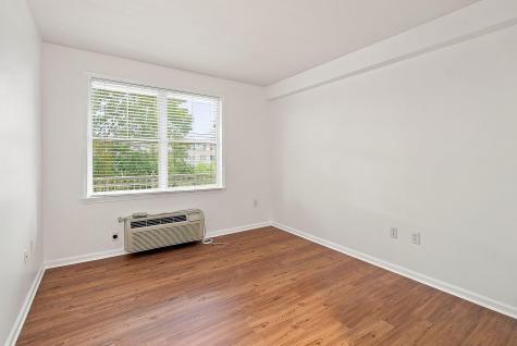 15 Freedom Way Jersey City NJ 07305