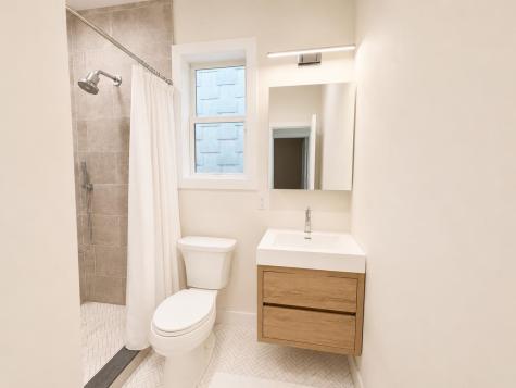 217 Oak Street Weehawken NJ 07086