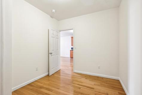 66 Chestnut Avenue Jersey City NJ 07306
