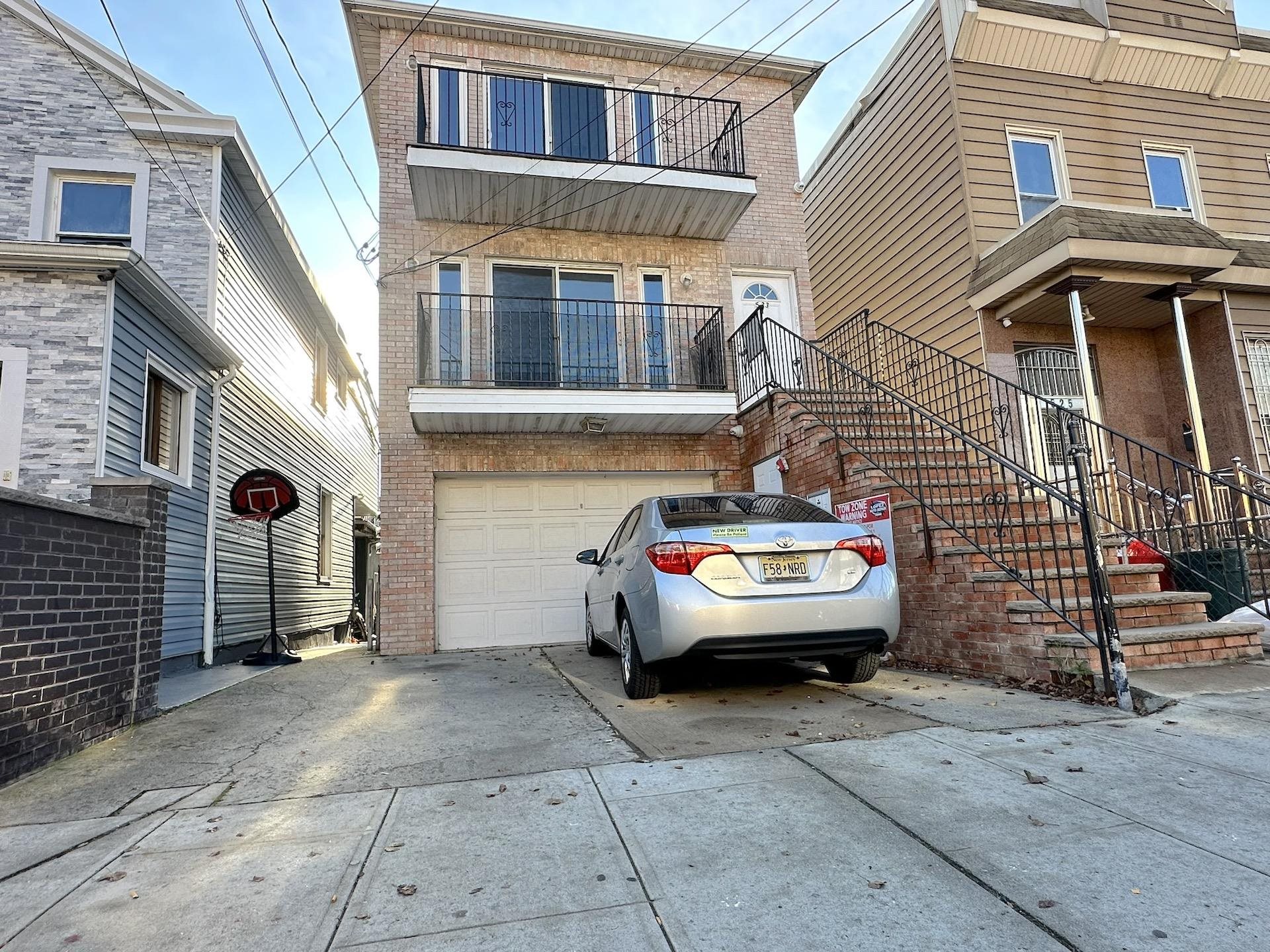 523 7th Street Union City NJ 07087