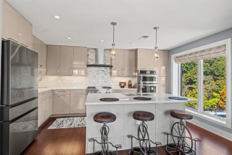 100 Eton Row Weehawken NJ 07086