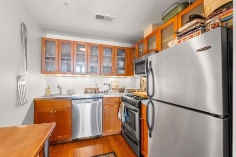 222 Montgomery Street Jersey City NJ 07302