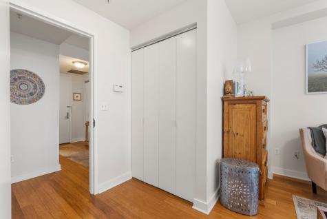 222 Montgomery Street Jersey City NJ 07302