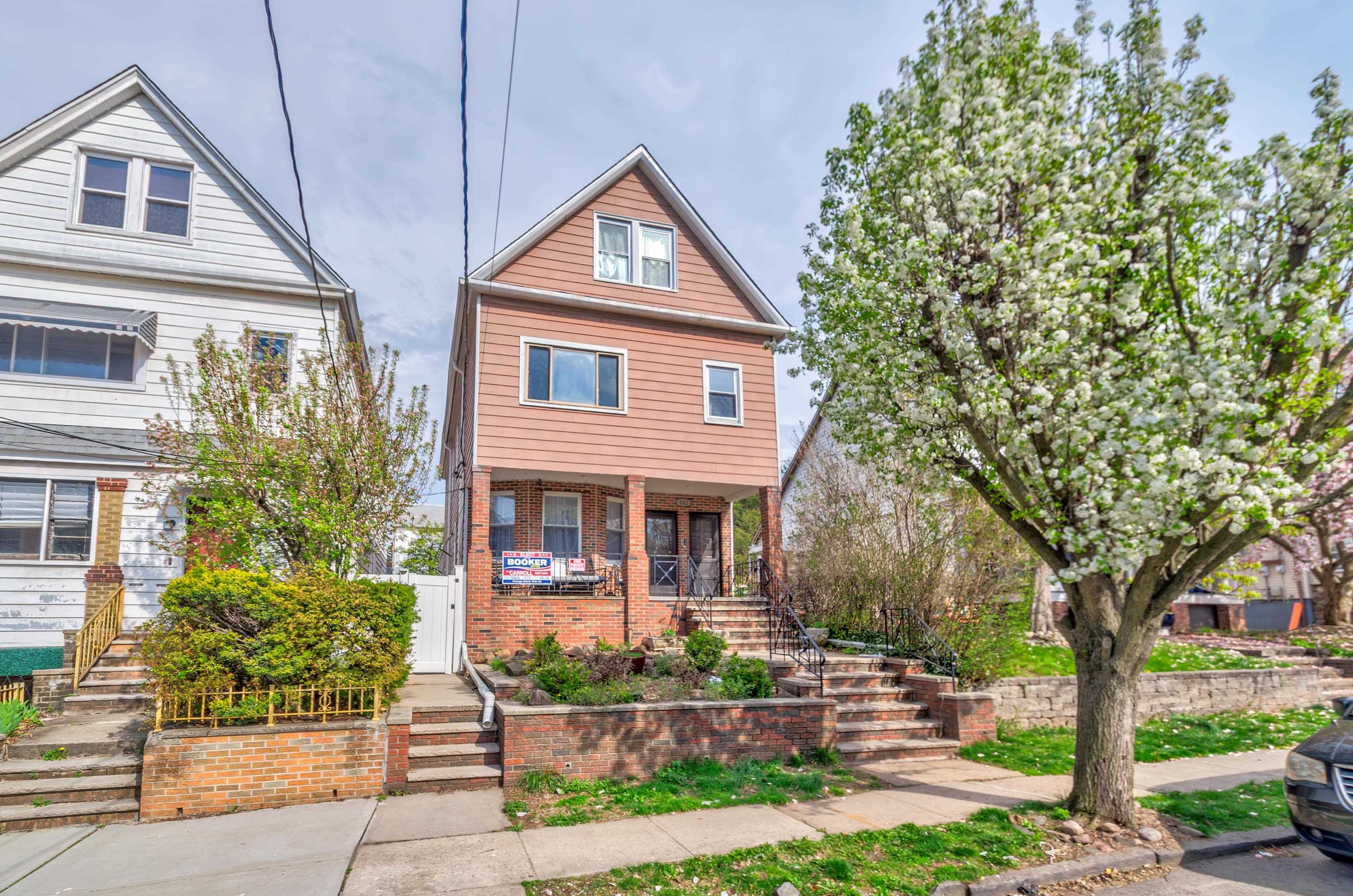 142 Humphrey Avenue Bayonne NJ 07002-0000