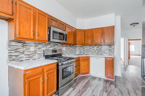 142 Humphrey Avenue Bayonne NJ 07002-0000