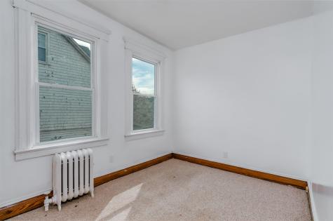 142 Humphrey Avenue Bayonne NJ 07002-0000