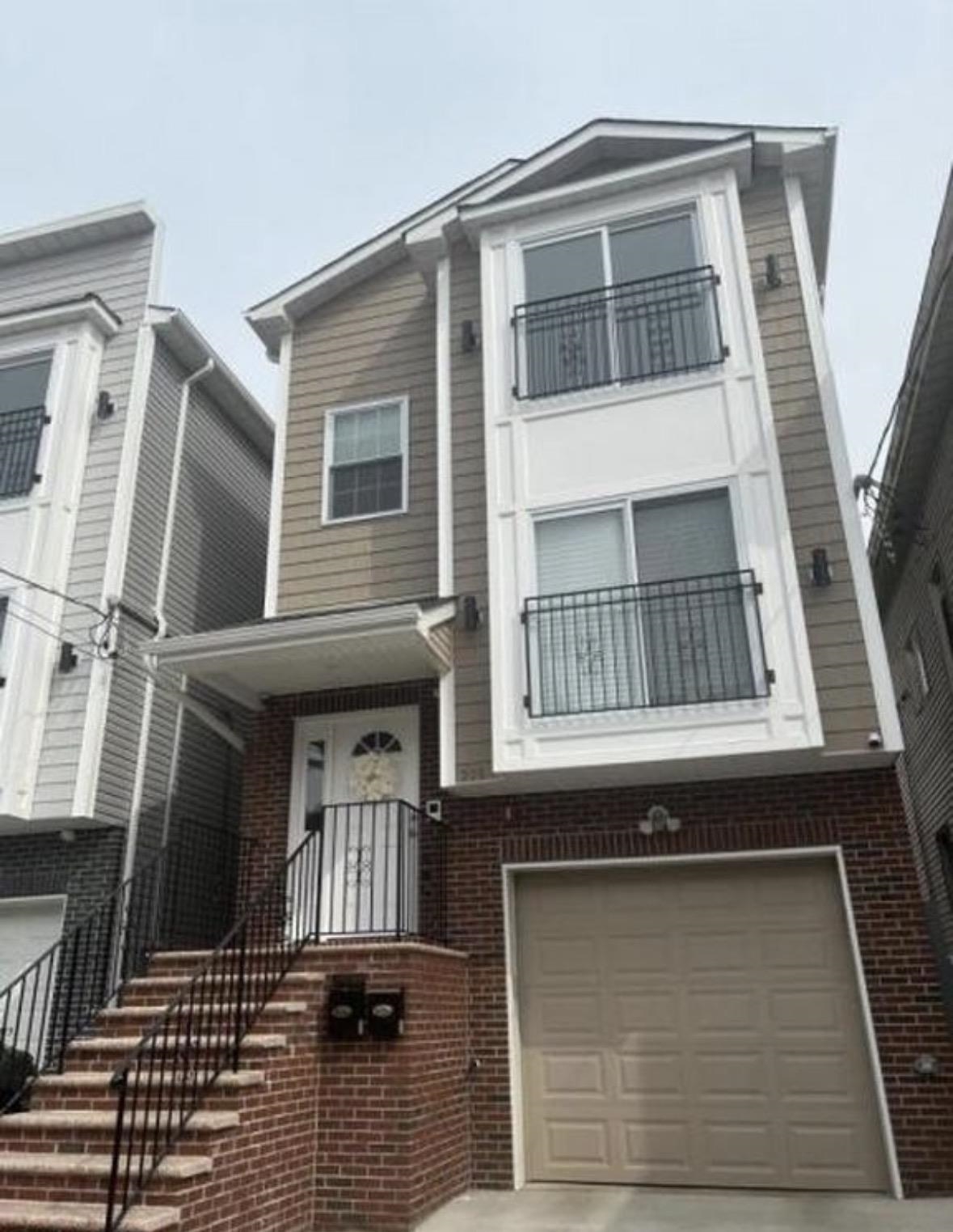 221 Franklin Street Elizabeth NJ 07206