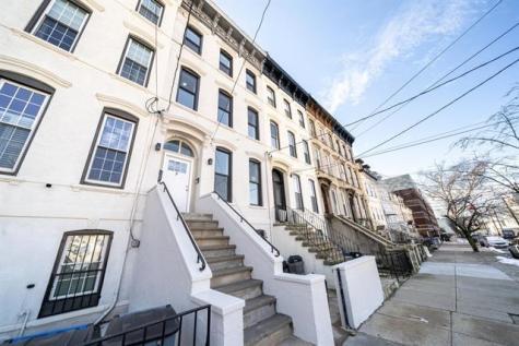 258 Suydam Avenue Jersey City NJ 07304