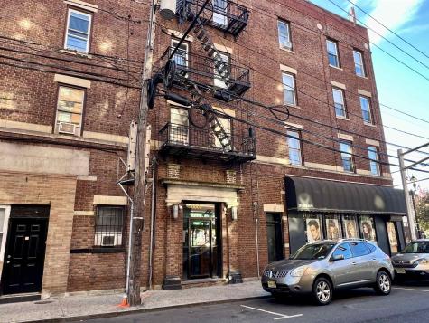 6002 Hudson Avenue West New York NJ 09093