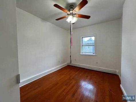 123 Oak Street Weehawken NJ 07086