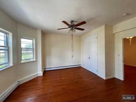123 Oak Street Weehawken NJ 07086