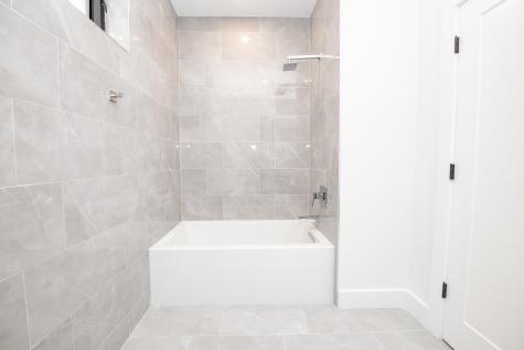 6710 Park Avenue Guttenberg NJ 07093