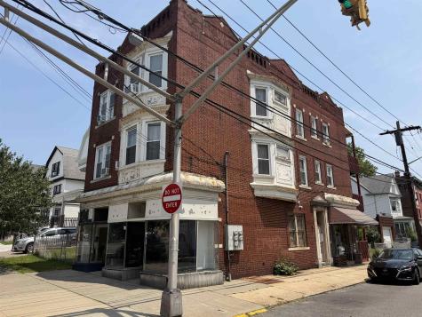 336 Avenue C Bayonne NJ 07002-7129